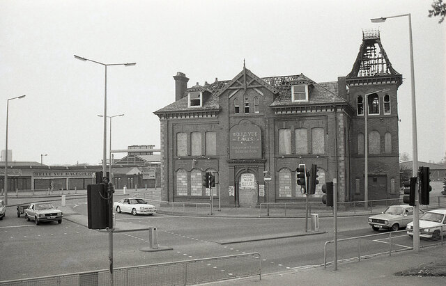 Belle Vue Lakes Hotel, Manchester