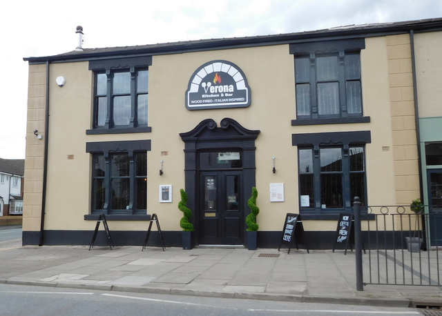 Blue Lion, Newton Le Willows