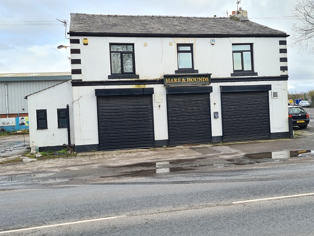 Hare & Hounds, Royton