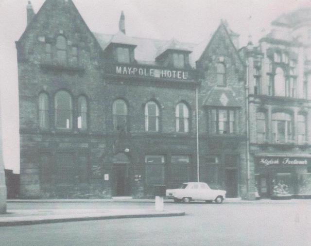 Maypole Hotel, Salford