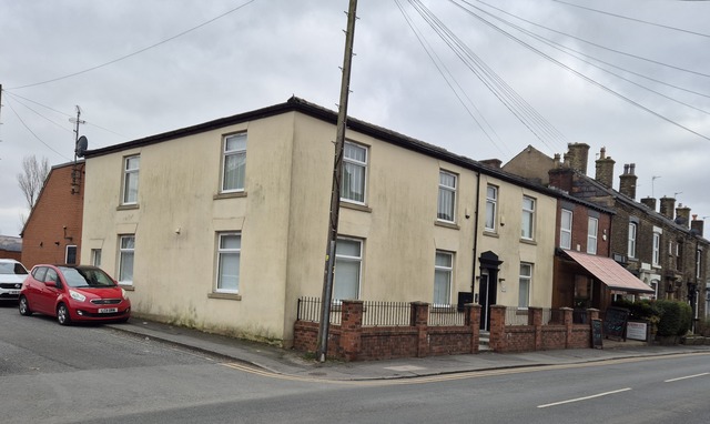 Waggon & Horses, Shaw