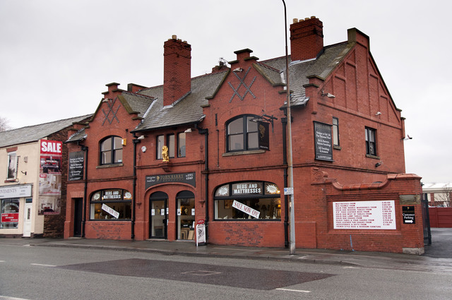Golden Lion, Warrington