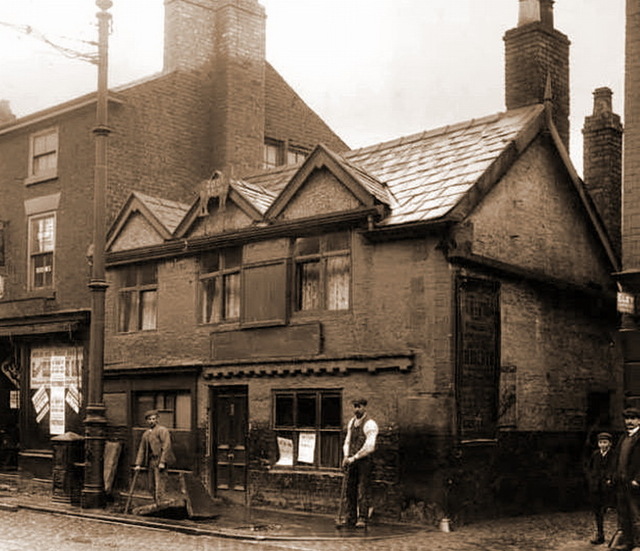 Lower Seven Stars, Warrington