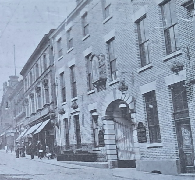 Olde Red Lion, Warrington