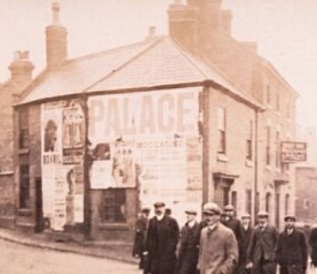 Boot Inn, Hinckley