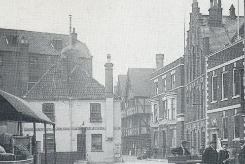 The Loggerheads, Boston