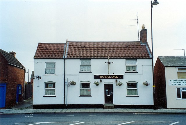 Royal Oak, Bourne