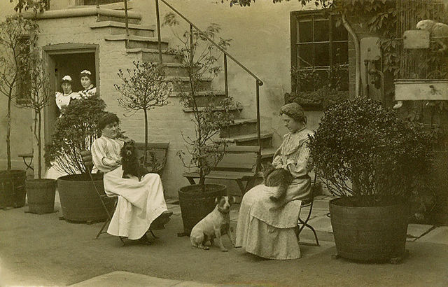 Darby & Joan, Crowle