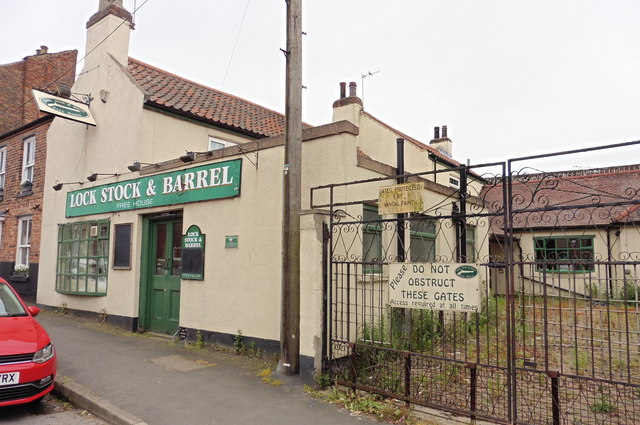 Lock, Stock & Barrel, Crowle