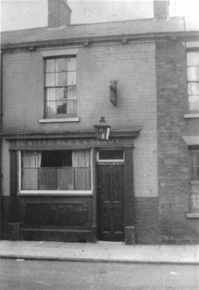 Shades Inn, Grimsby