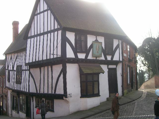 The Harlequin, Lincoln