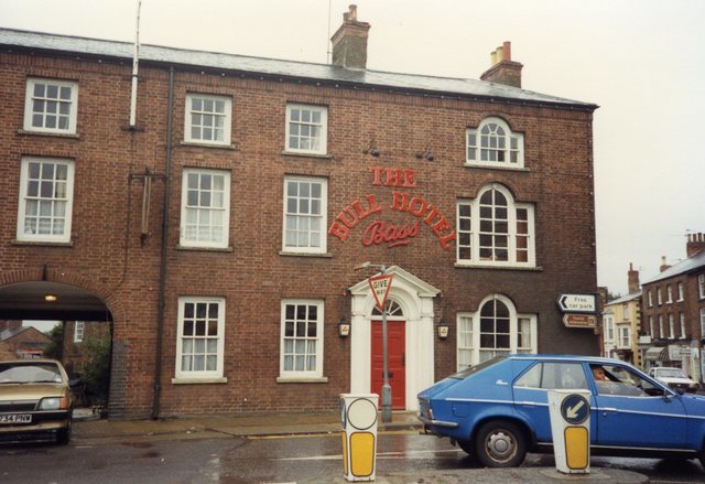 Bull Hotel, Long Sutton