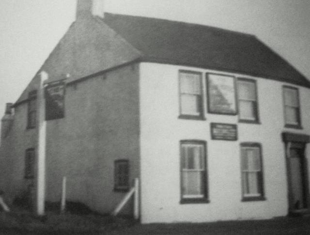 Dun Horse, Moulton Eaugate