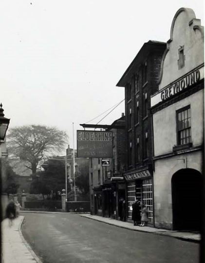 The Greyhound, Spalding