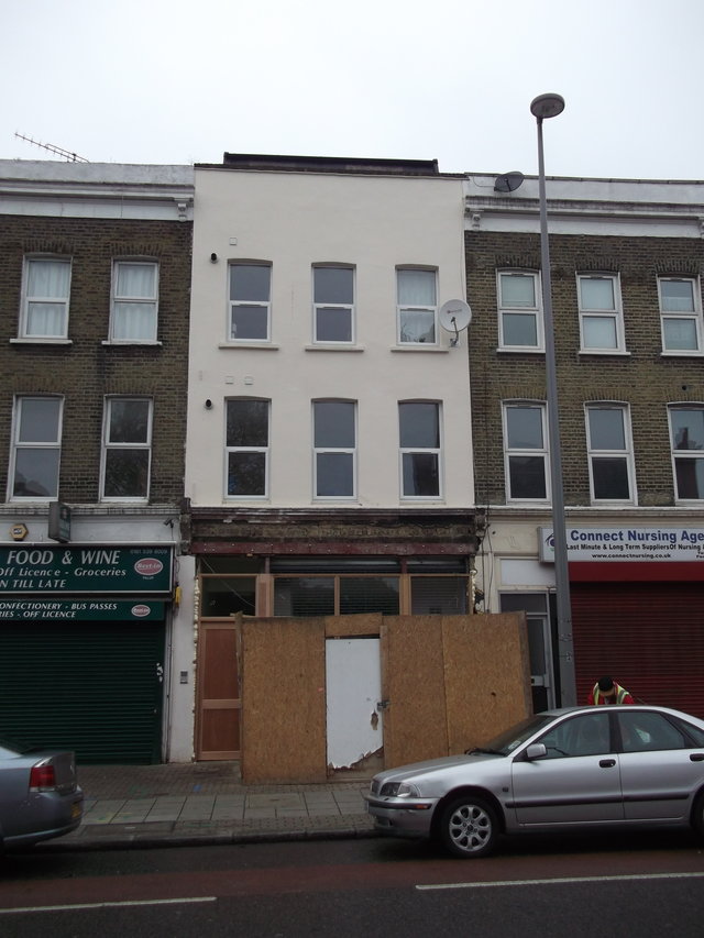 Greens, Leytonstone, E11