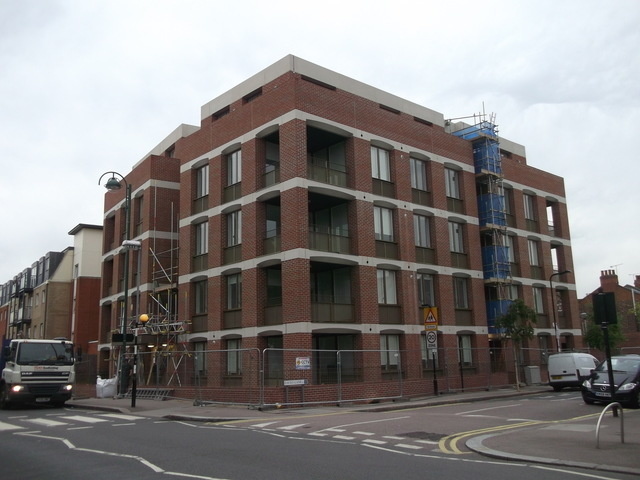 Lincolns, Leytonstone, E11