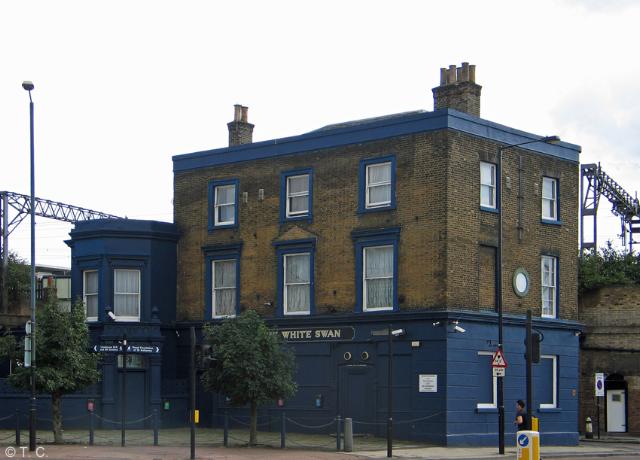 White Swan, Poplar