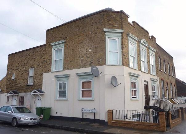 Chobham Arms, Stratford