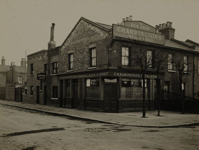 The Dewdrop, Stratford
