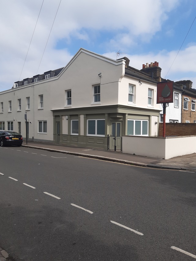 The Dewdrop, Stratford