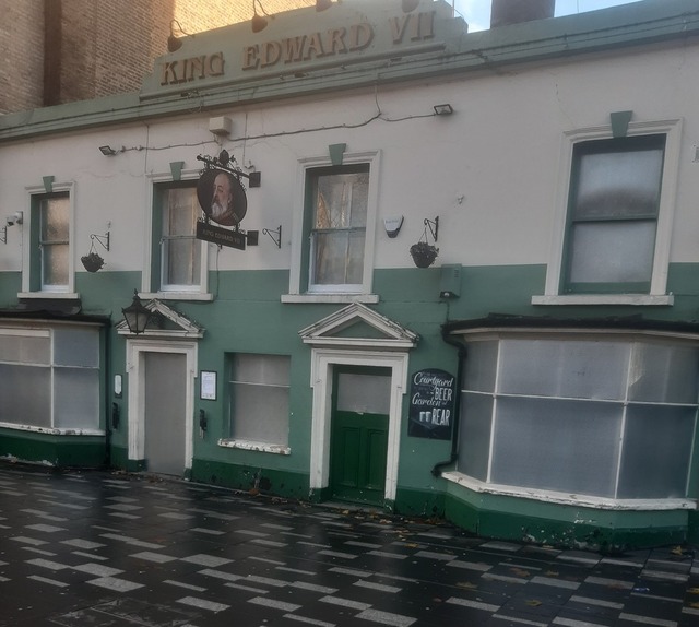 King Edward VII, Stratford