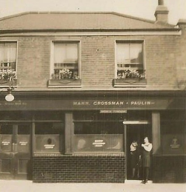Black Horse, Upper Holloway
