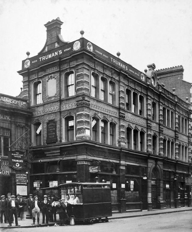 Aldgate East Tavern, Aldgate