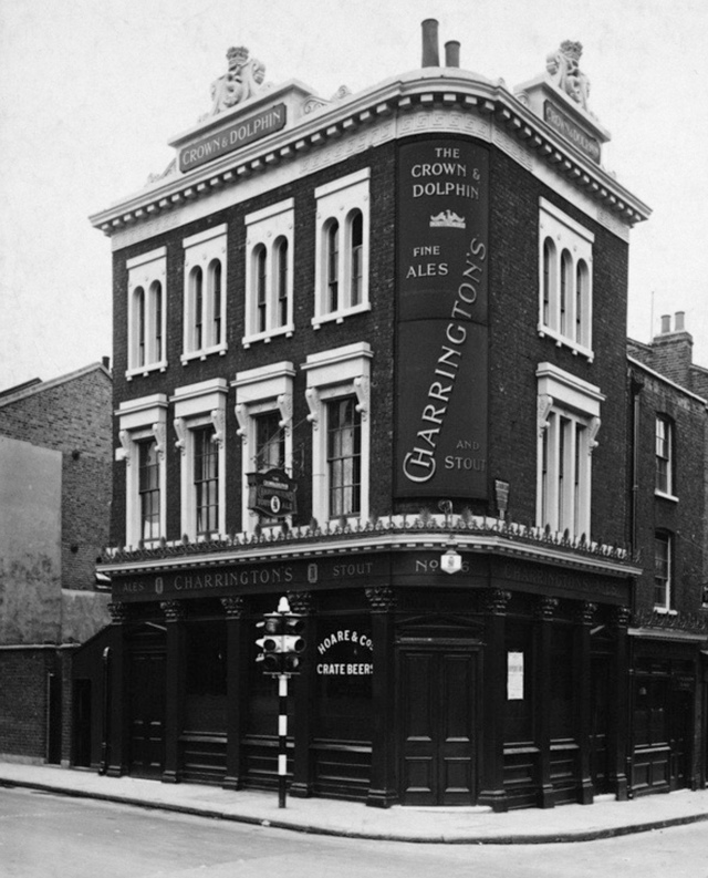 Crown & Dolphin, Stepney