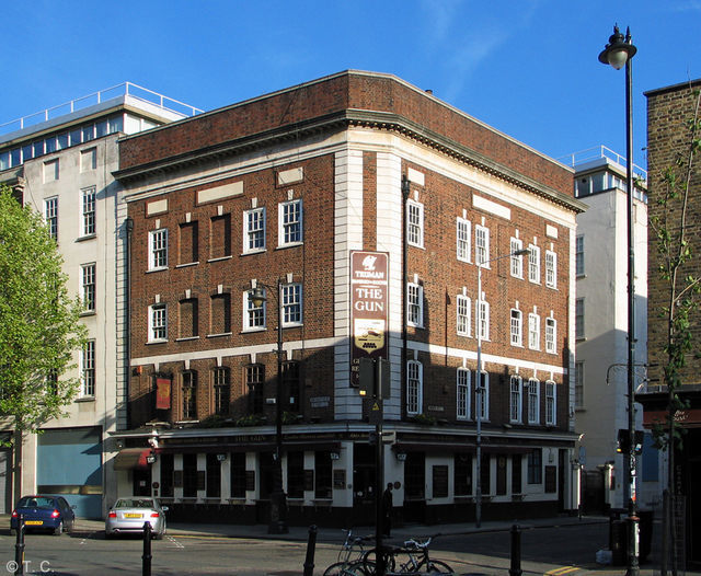 The Gun, Aldgate