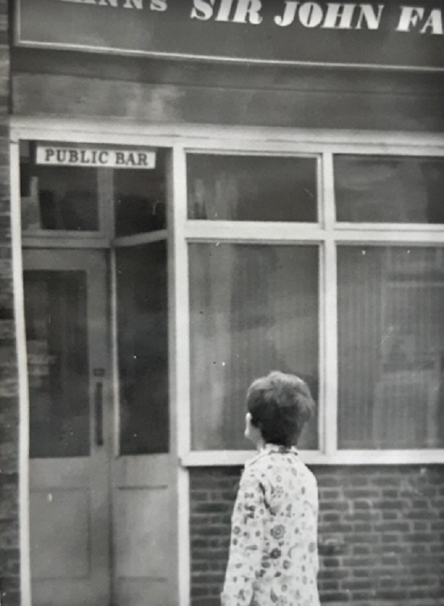 Sir John Falstaff, Whitechapel