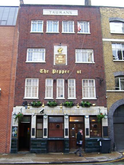 Sir Sidney Smith, Shoreditch