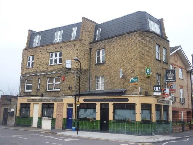 The Crown, Bethnal Green