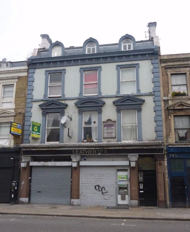 Well & Bucket, Bethnal Green