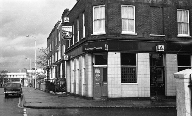 Railway Tavern,&nbsp; Bromley By Bow