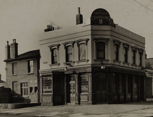 Forest Glen, Forest Gate, E7