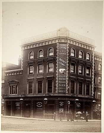Crown And Castle, Hackney