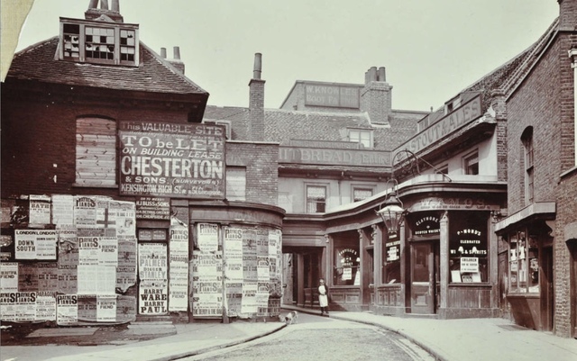 Flying Horse, Hackney