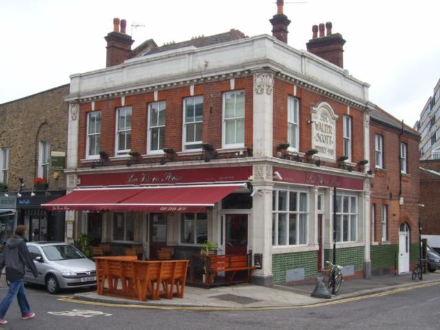 Sir Walter Scott, Hackney