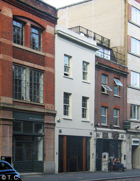 The Crown, Clerkenwell