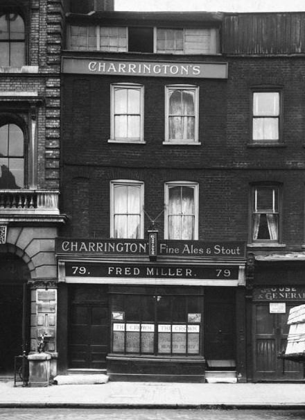 The Crown, Clerkenwell