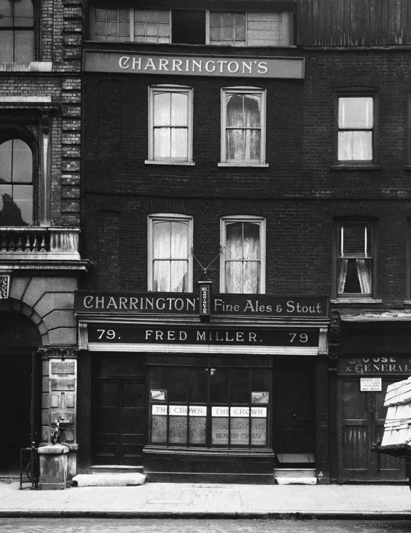 The Crown, Clerkenwell
