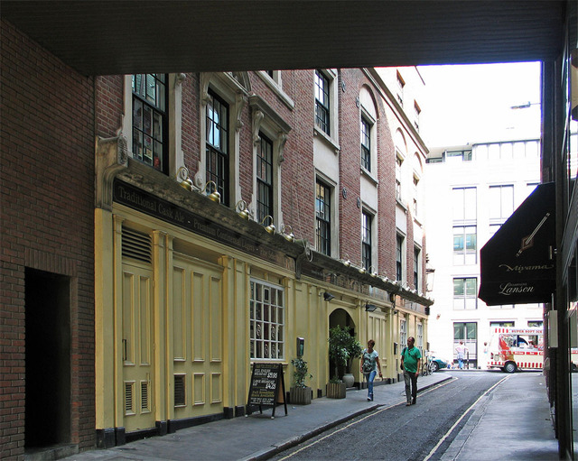 The Knightrider, EC4