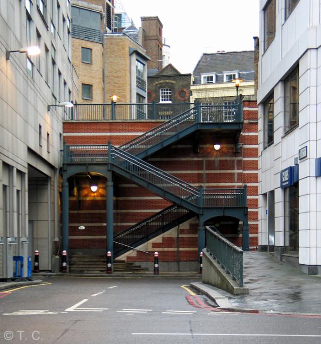 Ludgate Cellars, EC4