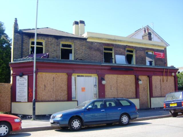 JJ Moons, South Tottenham