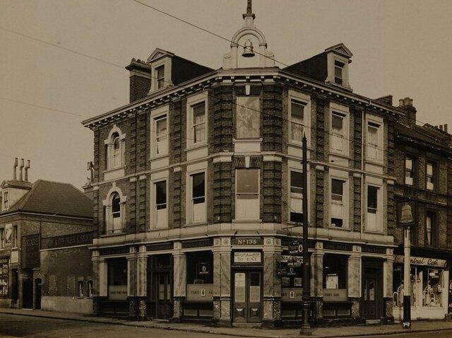 The Bell, Tottenham, N18