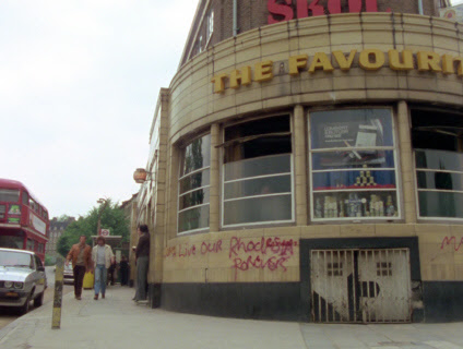The Favourite, Upper Holloway