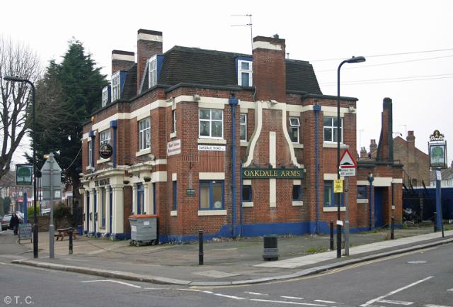 Oakdale Arms, Finsbury