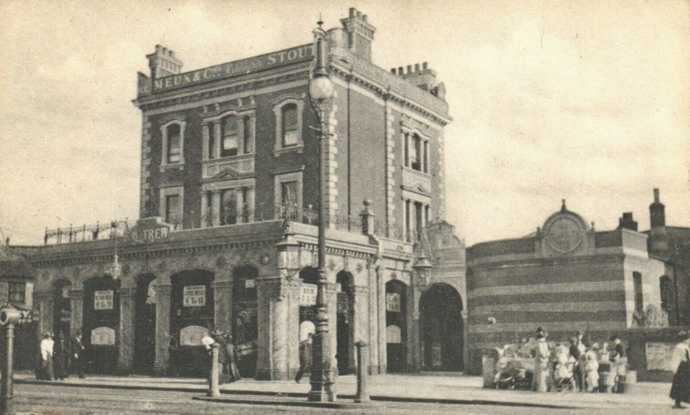 Sir George Robey, Finsbury