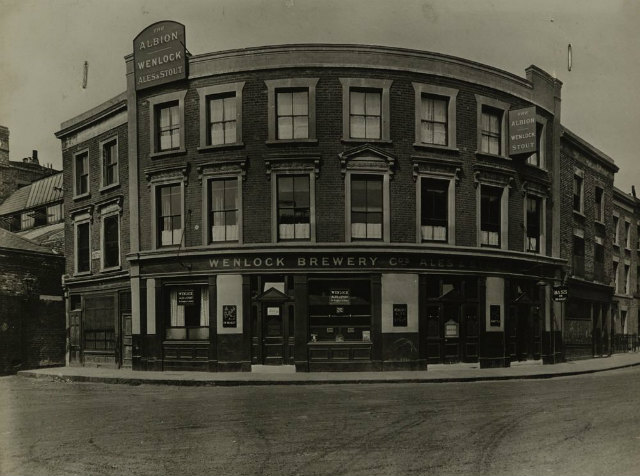 The Albion, Holloway