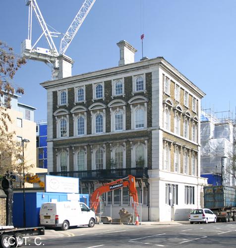 White Horse Hotel, Holloway